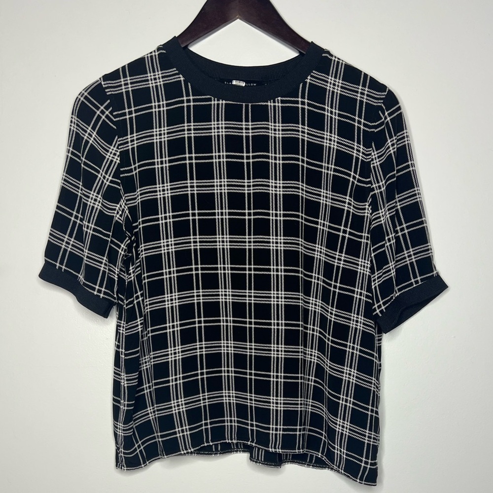 Slate & Willow Black and White Check Short Sleeve Top with Contrast Collar